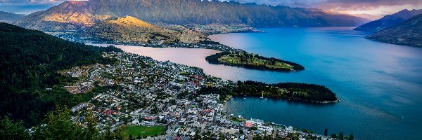 Panorama, Jezioro Wakatipu, Góry, Nowa Zelandia, Queenstown, Miasto, Zatoka