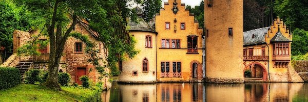 Niemcy, Zamek wodny Mespelbrunn Castle, Bawaria, Odbicie, Rzeka Elsava
