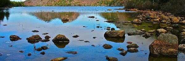 Kamienie, Park Narodowy Acadia, Jezioro Jordan Pond, Góry, Stan Maine, Stany Zjednoczone