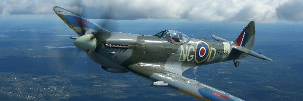 Myśliwiec, Supermarine Spitfire