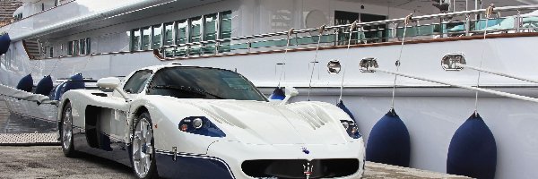 Statek, MC12, Maserati