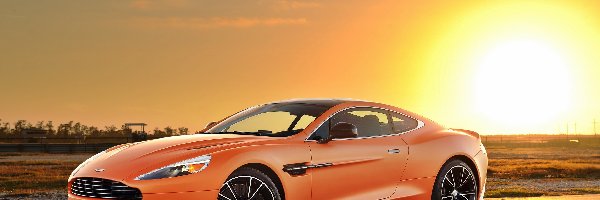 Pomarańczowy, Sx-Z, Aston Martin