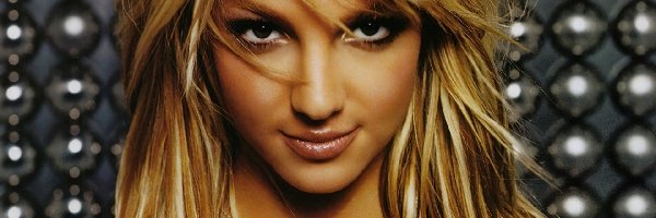 Britney, Buzia