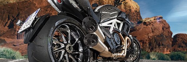 Carbon, Diavel, Ducati