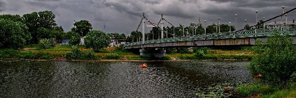 Most, Zieleń, Chmury, Rzeka