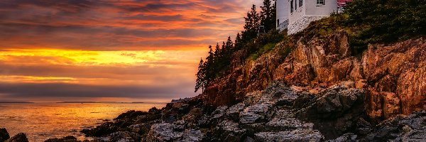 Bass Harbor, Stan Maine, Zachód słońca, Skały, Park Narodowy Acadia, Latarnia morska, Morze, Stany Zjednoczone