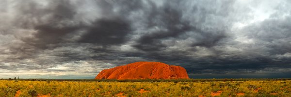 Uluru, Skała, Czerwona, Chmury, Trawy