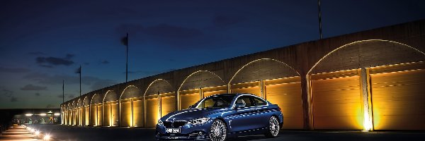 BMW M4, Garaże, Noc
