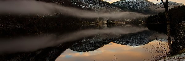 Jolstravatnet, Mgła, Odbicie, Norwegia, Góry, Jezioro