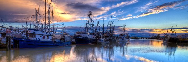 Kutry, Port
