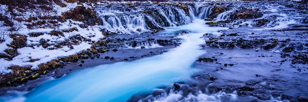 Wodospad Bruarfoss Waterfall, Zima, Islandia, Rzeka Bruara