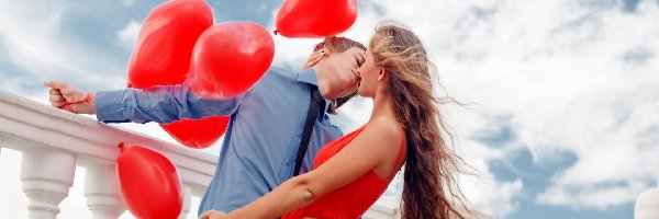 Balony, Mężczyzna, Pocałunek, Walentynki, Kobieta, Zakochani
