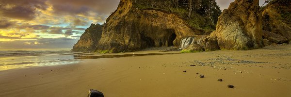 Przylądek Hug Point, Wybrzeże, Skały, Plaża, Morze, Stan Oregon, Stany Zjednoczone, Park stanowy Hug Point State Recreation Site