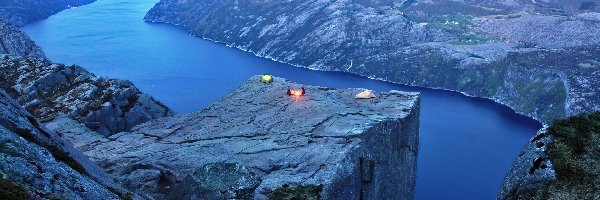 Klif Preikestolen, Góry, Fiord Lysefjorden, Norwegia