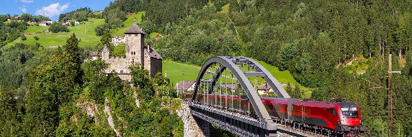 Austria, Pociąg, Tyrol, Zamek Wiesberg, Most Trisanna Bridge