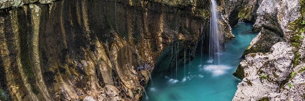 Rzeka Socza, Słowenia, Skały, Triglavski Park Narodowy