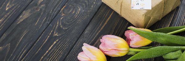 Trzy, Prezent, Tulipany, Deski, Dzień Matki