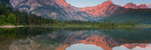 Jezioro Almsee, Góry, Dolina Almtal, Austria, Alpy