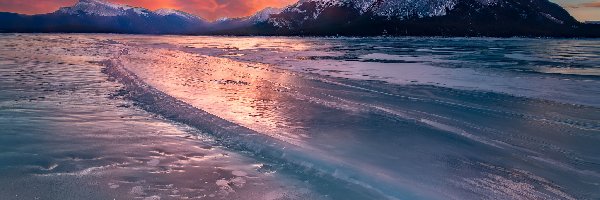 Abraham Lake, Zamarznięte, Kanada, Prowincja Alberta, Jezioro, Góry, Wschód słońca, Zima