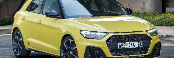 Przód, Audi A1 Citycarver, Żółte