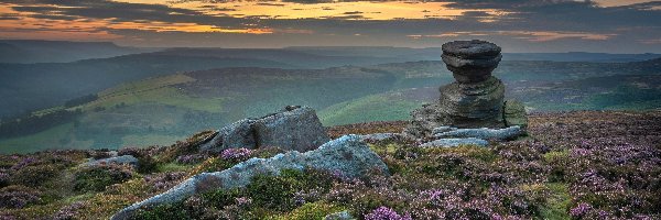 Formacja skalna, Park Narodowy Peak District, Skały, Wzgórze, Wrzosowisko, Anglia, Hrabstwo Derbyshire, Kamienie, Salt Cellar