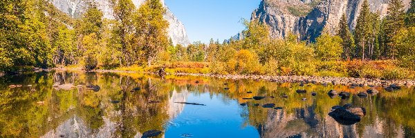 Park Narodowy Yosemite, Góry, Stany Zjednoczone, Odbicie, Rzeka, Merced River, Drzewa, Jesień, Sierra Nevada, Kalifornia