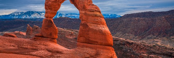 Stan Utah, Łuk, Delicate Arch, Stany Zjednoczone, Skały, Park Narodowy Arches