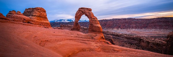 Stan Utah, Łuk skalny, Delicate Arch, Stany Zjednoczone, Skały, Park Narodowy Arches