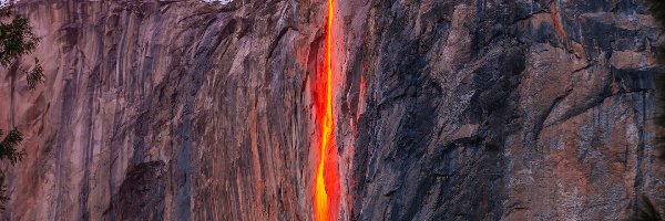 Stany Zjednoczone, Wodospad, Horsetail Fall, Skały, Park Narodowy Yosemite, Kalifornia, Góra