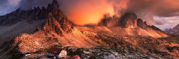 Domy, Tre Cime di Lavaredo, Dolomity, Chmury, Góry, Włochy