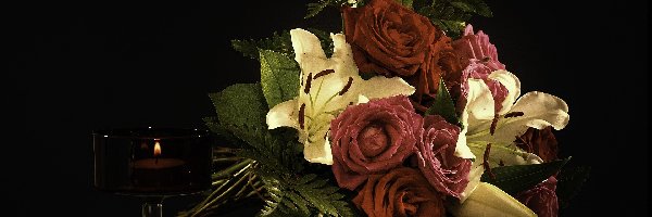 Lilie, Świeca, Róże, Bukiet kwiatów