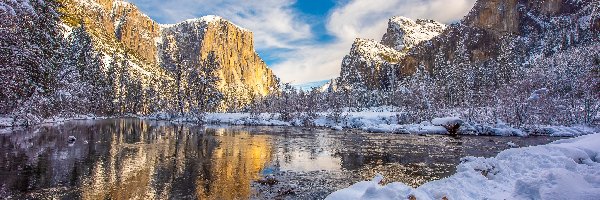 Śnieg, Merced River, Sierra Nevada, Góry, Zima, Stany Zjednoczone, Kalifornia, Rzeka, Park Narodowy Yosemite