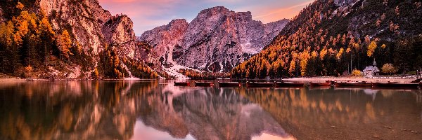 Croda del Becco, Szczyt, Jezioro, Dolomity, Góry, Włochy, Region Trentino, Lago di Braies, Odbicie