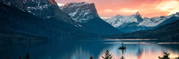 Chmury, Drzewa, Saint Mary Lake, Jezioro, Park Narodowy Glacier, Stany Zjednoczone, Stan Montana, Góry, Zachód słońca
