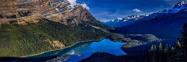 Chmury, Peyto Lake, Kanada, Lasy, Góry, Canadian Rockies, Drzewa, Jezioro, Park Narodowy Banff, Alberta