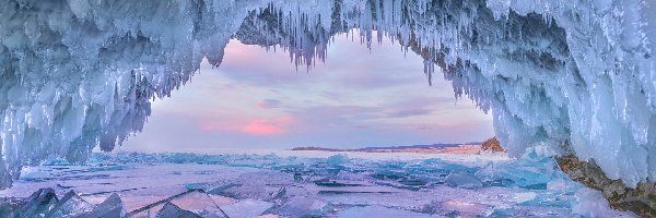 Sople, Jezioro Bajkał, Jaskinia lodowa, Wyspa Olchon, Rosja, Lód, Zima