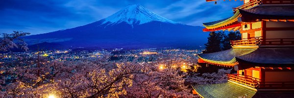 Miasto Fujiyoshida, Chureito Pagoda, Japonia, Wiosna, Fudżi, Mount Fuji, Drzewa, Świątynia, Góra, Wyspa Honsiu