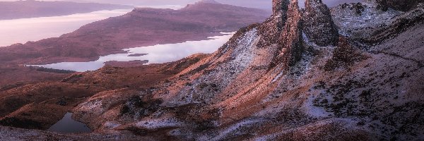 Wzgórze The Storr, Półwysep Trotternish, Morze, Skały, Wyspa Skye, Szkocja