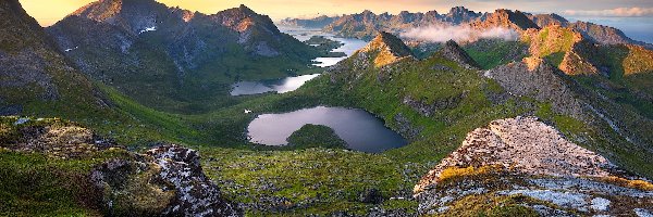 Wschód słońca, Góry, Skały, Jezioro, Lofoty, Norwegia