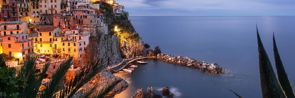 Morze Liguryjskie, Gmina Riomaggiore, Zatoka, Domy, Miejscowość Manarola, Cinque Terre, Skały, Włochy
