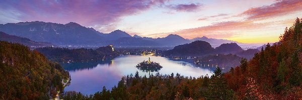 Góry, Jezioro Bled, Kościół, Drzewa, Wyspa Blejski Otok, Słowenia