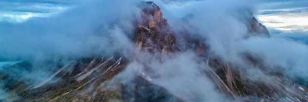 Dolomity, Przełęcz Sella Pass, Góry, Włochy, Poranek, Mgła