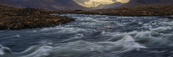 Góry, River Sligachan, Rzeka, Szkocja, Chmury