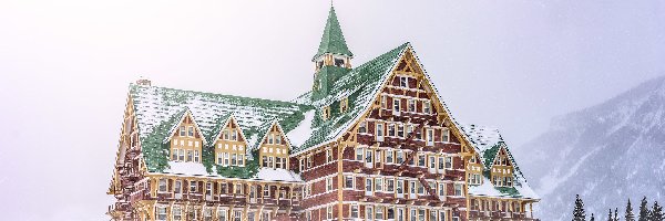 Zima, Prince of Wales Hotel, Budynek, Waterton, Kanada, Góry, Drzewa, Hotel, Śnieg