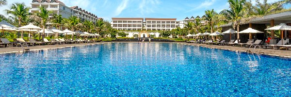 Leżaki, Wietnam, Palmy, Muine Bay Resort, Basen, Woda, Hotel, Wakacje, Mui Ne, Parasole