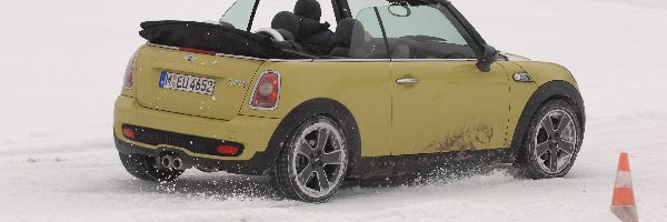 Zimowy, Test, Mini Cabrio