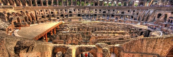 Zwiedzający, Ruiny, Koloseum
