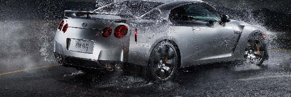Woda, Droga, Nissan Skyline GT-R
