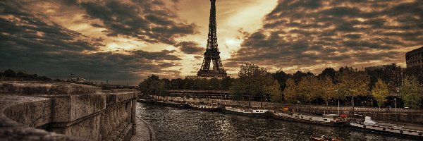 Wieża Eiffla, Niebo, Zachmurzone, Francja, Paryż