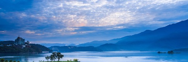 Morze, Niebo, Góry, Tajwan